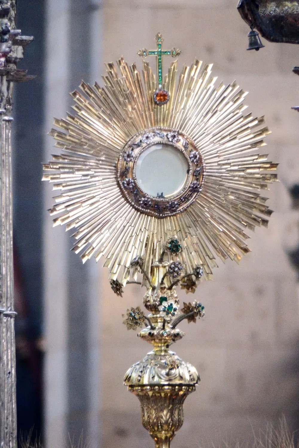 Why do Catholics use monstrance