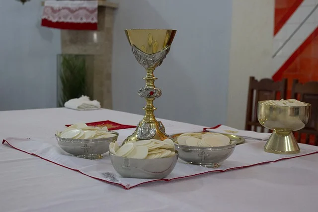Can Anglicans and Protestants receive communion in the Catholic Church