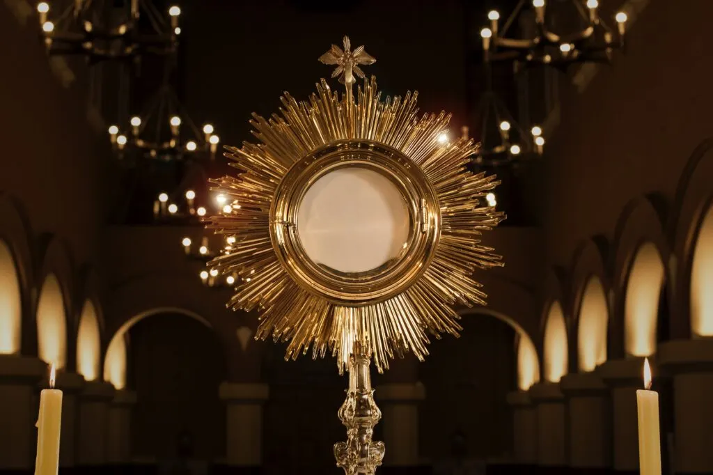 History of Tantum Ergo Sacramentum Hymn(Latin and English version)