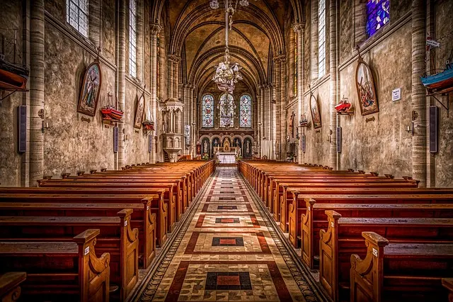 Differences between A Church, Chapel, Cathedral and Basilica.