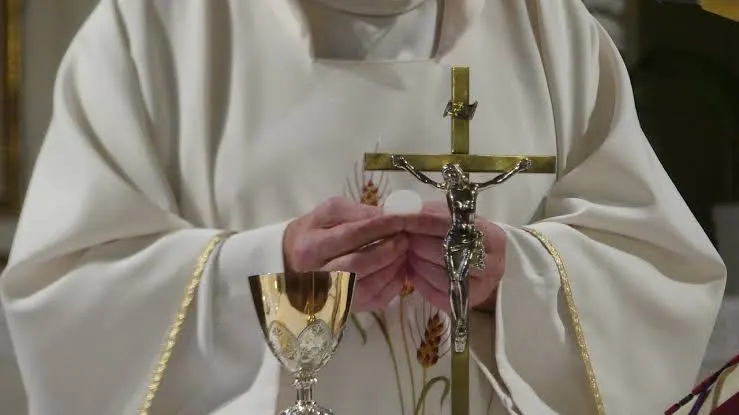 What happens when a Catholic Priest leaves the Priesthood, Laicized or Defrocked.