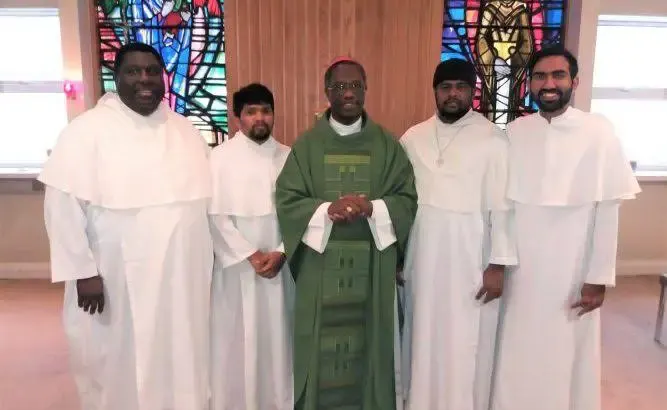 Differences between a Religious Brother and a Catholic Priest