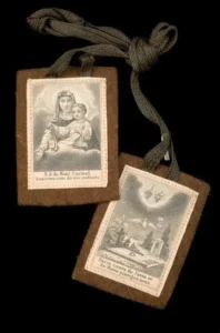 Ano ang mga pangako ng Brown Scapular?
