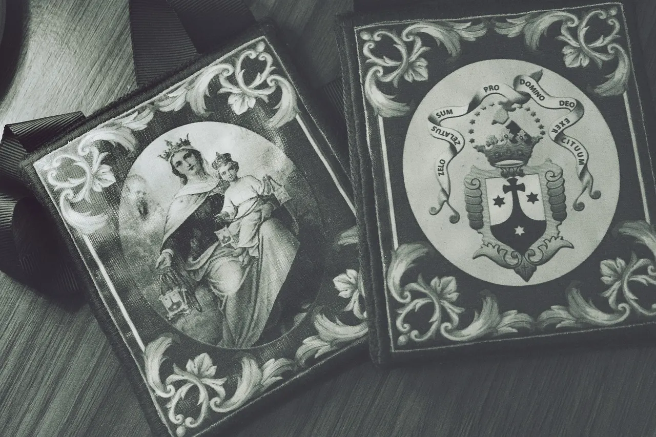 Brown scapular